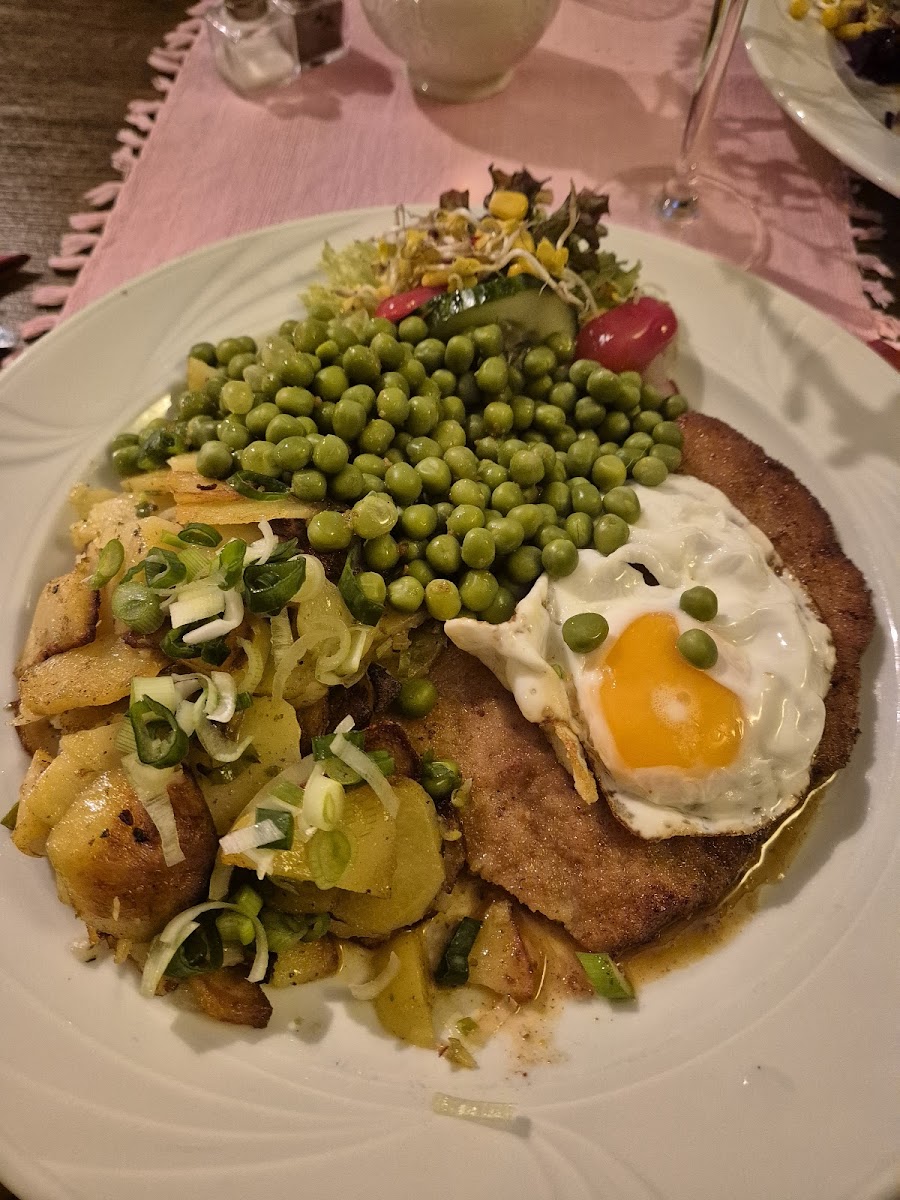 Gaststätte U. Pension Birkenblick-3